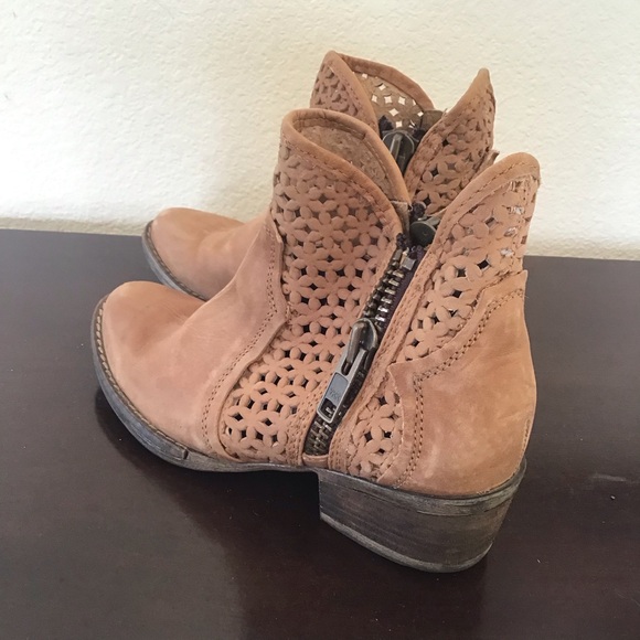Circle G Western leather booties camel brown Sz 6 - Picture 5 of 10